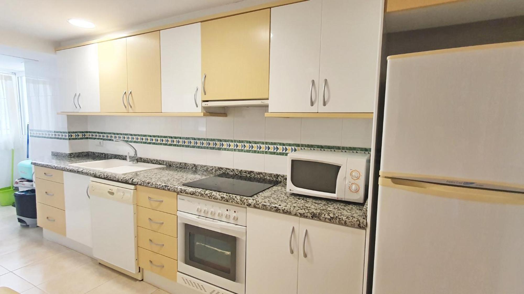 Apartment Aigua Blava Primera Linea - Alquiler Solo Familias